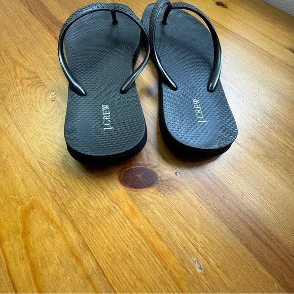 J. Crew flip flops black size 6 - Picture 4 of 6
